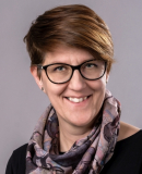 Dr. Viktória Baracsi DLA