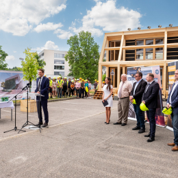 Egyedi pluszenergiás házzal szerepel egyedüli magyarként a wuppertali Solar Decath-lonon a PTE MIK csapata